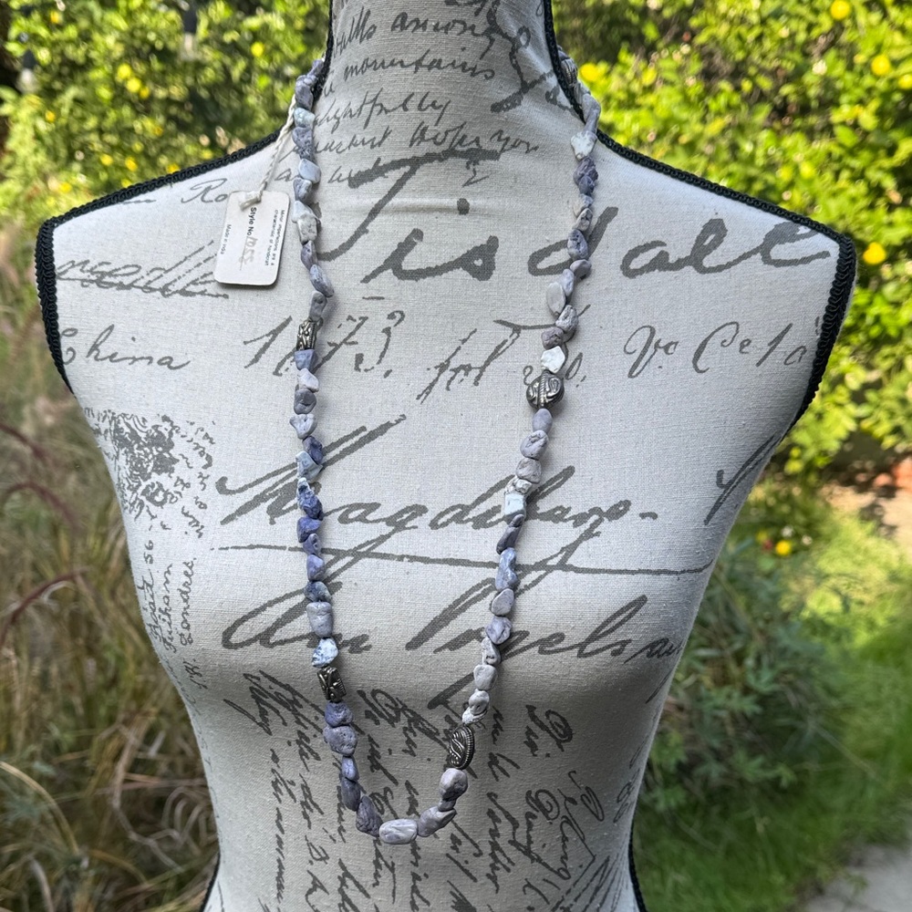 Elegant stone Beaded Necklace from India.